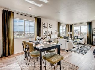 1109 Hummingbird Cir, Longmont, CO 80501