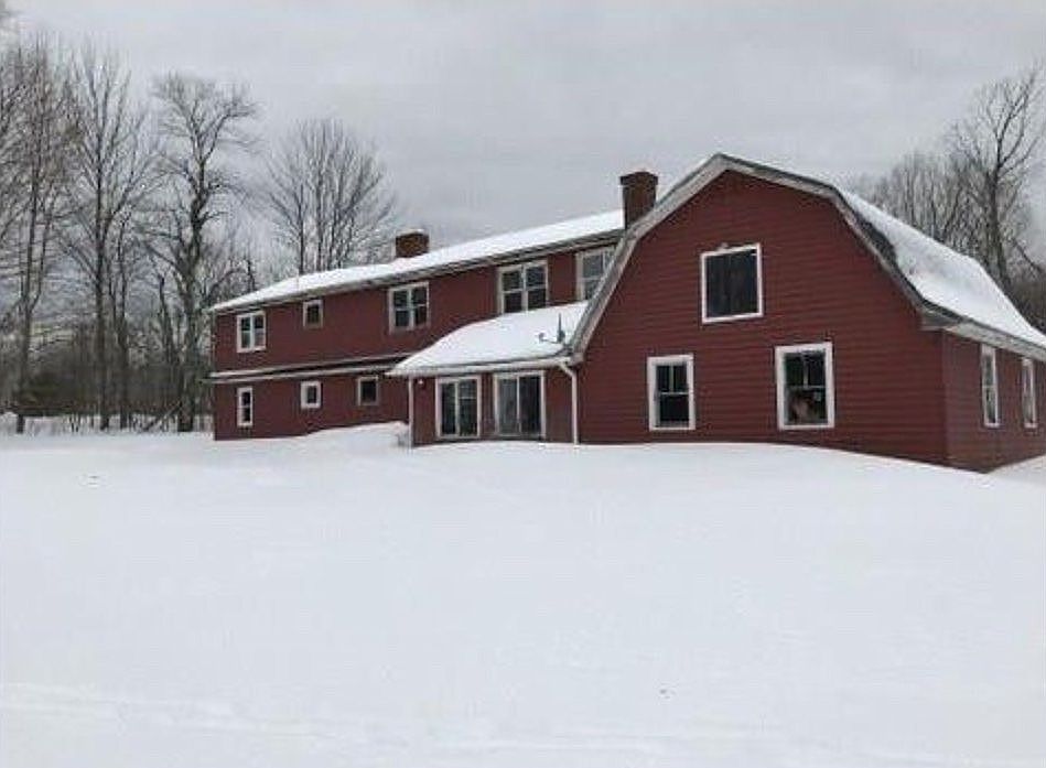 2nd image of 249 Fox Hill Rd