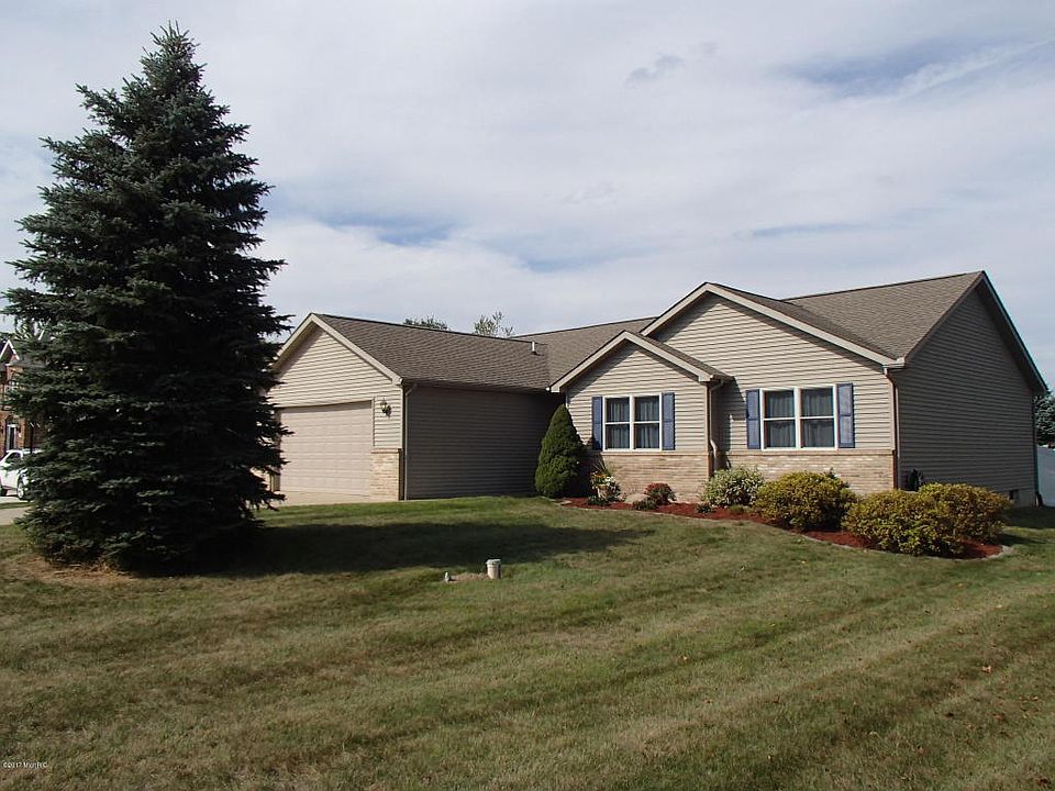 1st image of 43 Kristin Dr