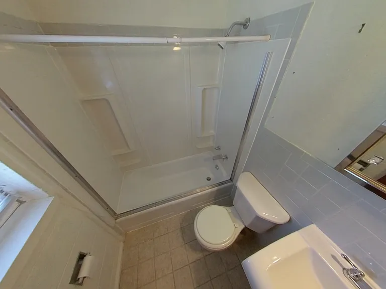1202 N Dunn St #6 — Photo 15