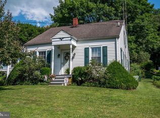 8566 Wayne Rd, Waynesboro, PA 17268