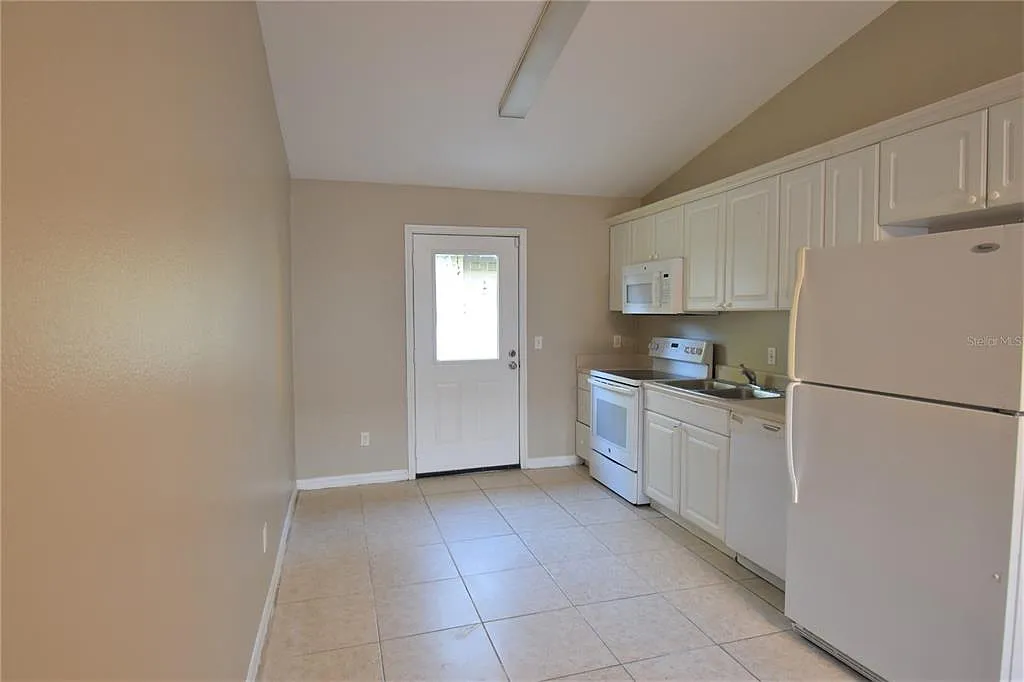 2 bed, 1.0 bath, 1680 sqft, $1,499 — Photo 4