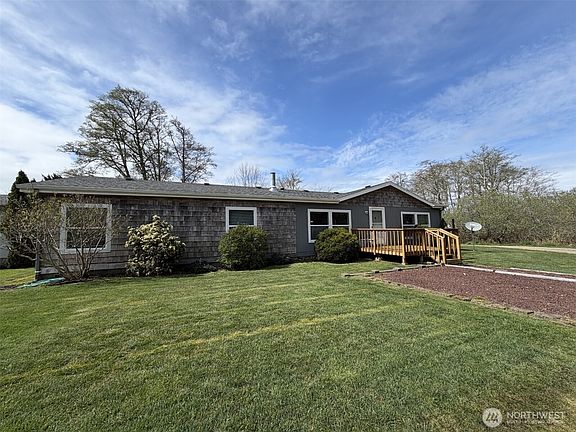 3rd image of 305 Godsey Lane