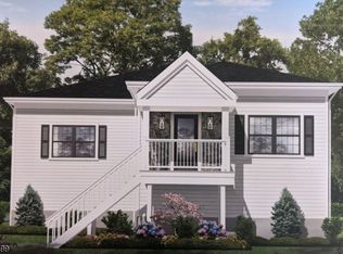 99 Pequannock Ave, Pequannock, NJ 07440