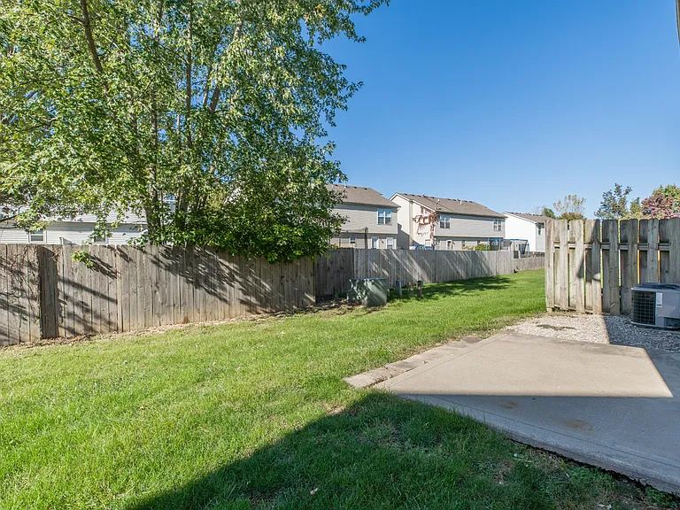 484-486 Applegate Ln — Photo 38