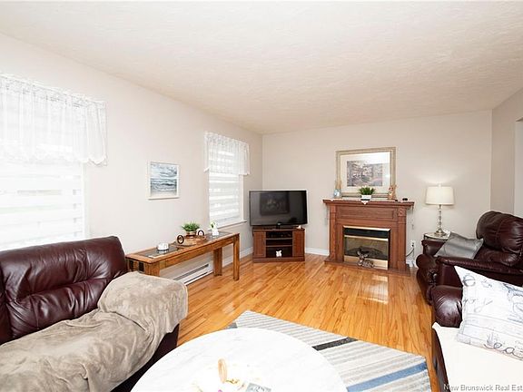 3rd image of 313 Worthington Ave