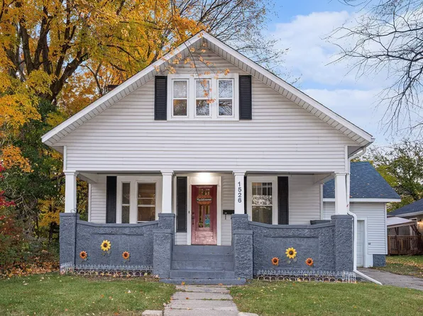1526 E Beardsley Ave, Elkhart, IN 46514