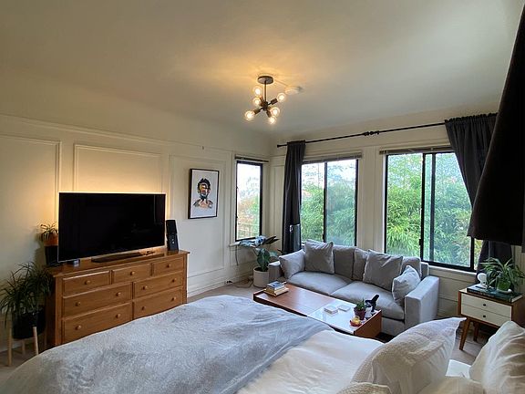 2nd image of 3360 Scott St APT 7