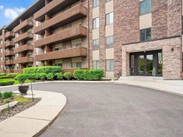 120 Lakeview Dr APT 417, Bloomingdale, IL 60108