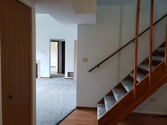 3rd image of 13535 S Lamon Ave #109