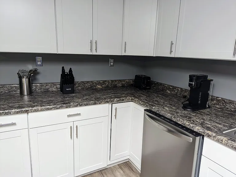 39 Queen St #1 — Photo 14