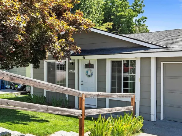 602 E 8th Ave, Kennewick, WA 99336