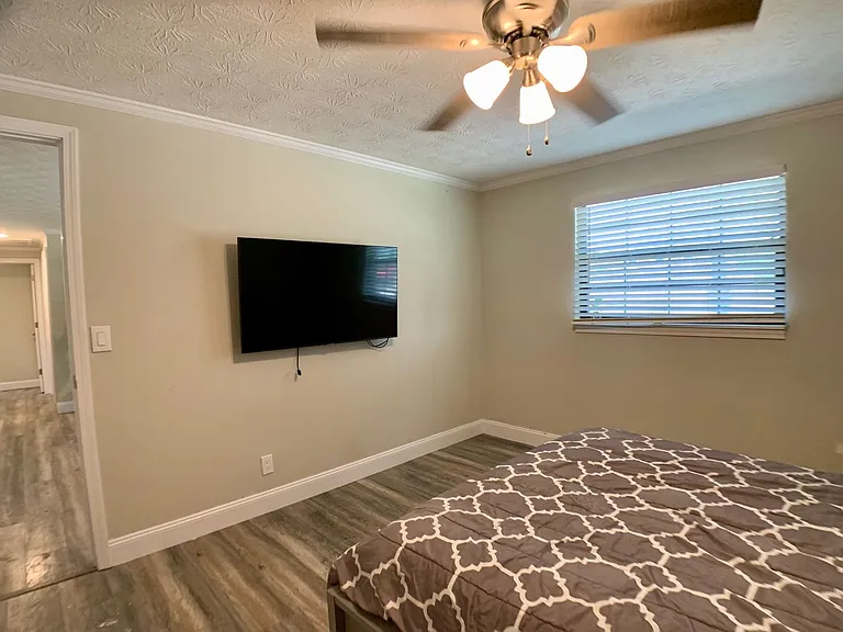 435 Sigsbee Rd — Photo 20