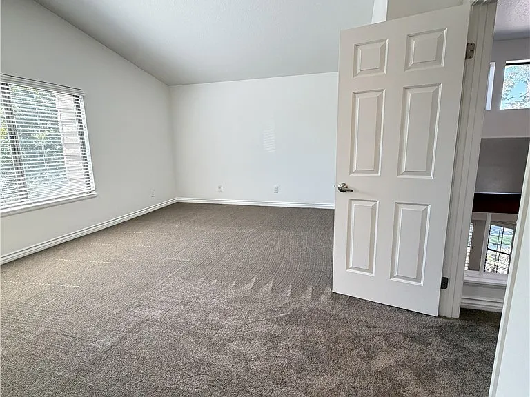 18153 Rustic Ct — Photo 18