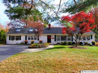 29 Handyboy Ct, Red Bank, NJ 07701
