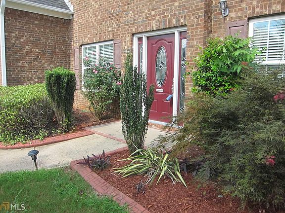 2nd image of 1419 Saphire Dr