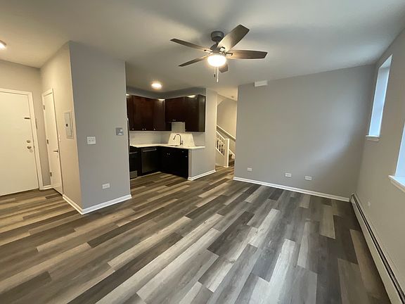 2nd image of 4631 S Lake Park Ave #207