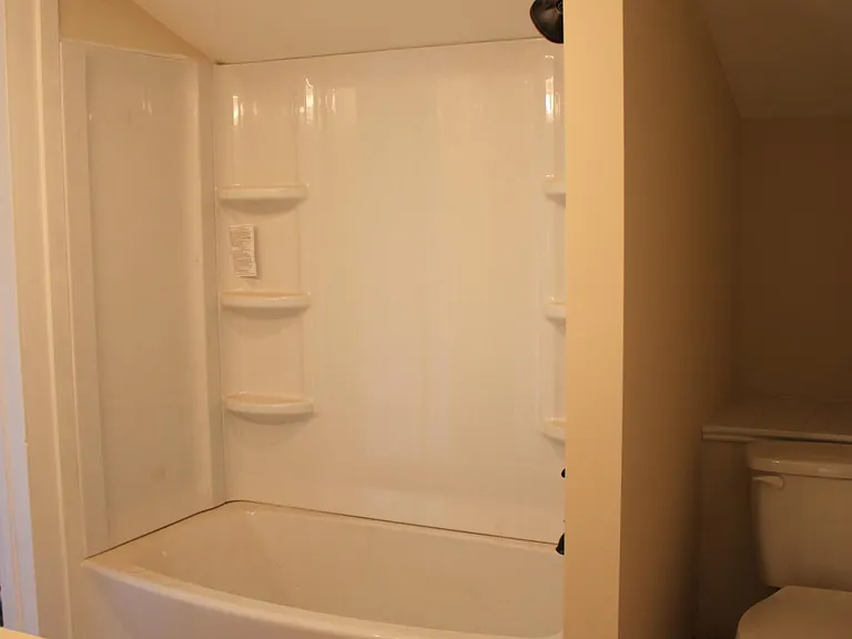 908 Oak St — Photo 12