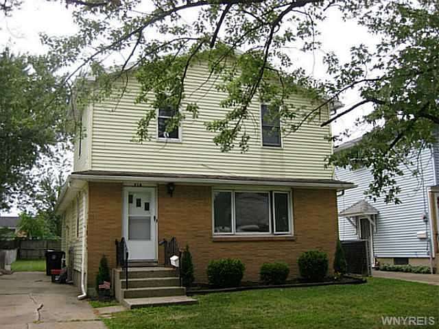1st image of 216 Linwood Ave