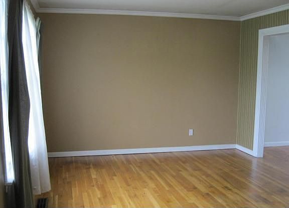 3rd image of 11821 Elkwood Dr