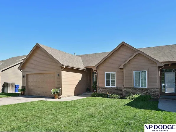 3463 Piney Creek Dr, Elkhorn, NE 68022