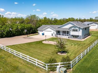 2123 Arabian Dr N, Mandan, ND 58554