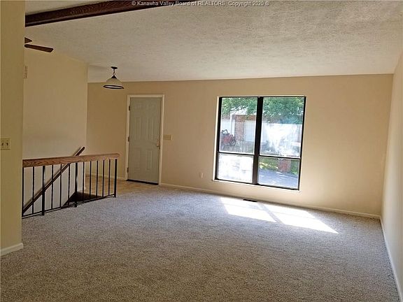 3rd image of 108 Woodbridge Dr