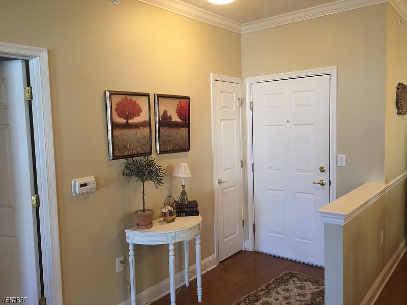 1st image of 6 Quarry Dr, D3 #D3