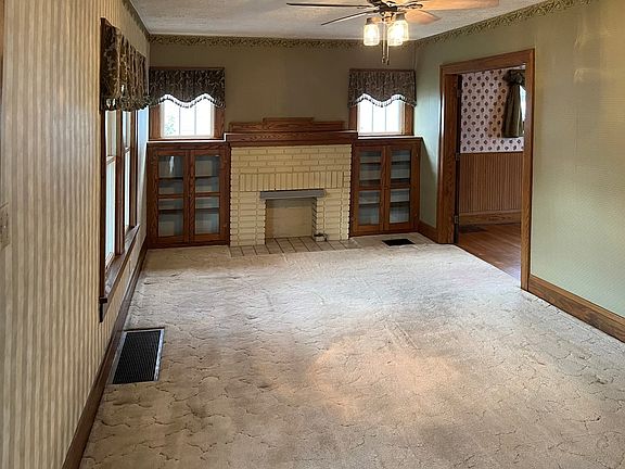3rd image of 141 Dawson Ave