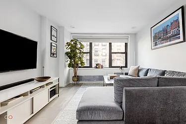444 East 87th Street #2D image 1 of 6
