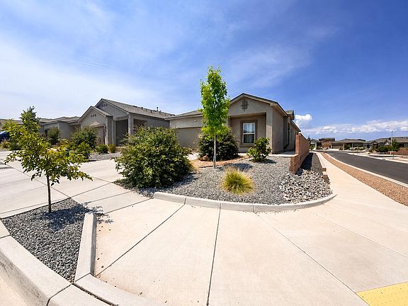3rd image of 10801 Sabino Loop SW