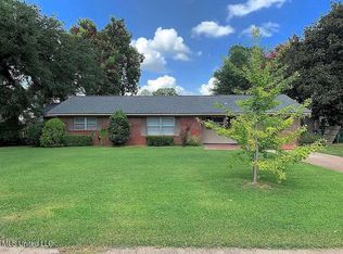 111 E Gresham St, Indianola, MS 38751