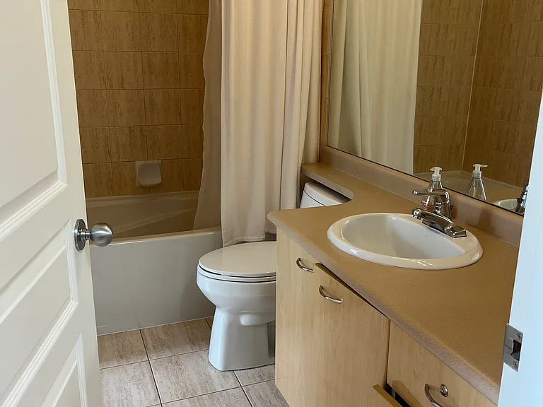 2288 Marstrand Ave — Photo 16