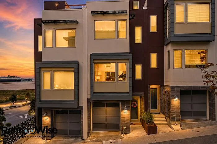 594 Hudson Ave — Photo 31