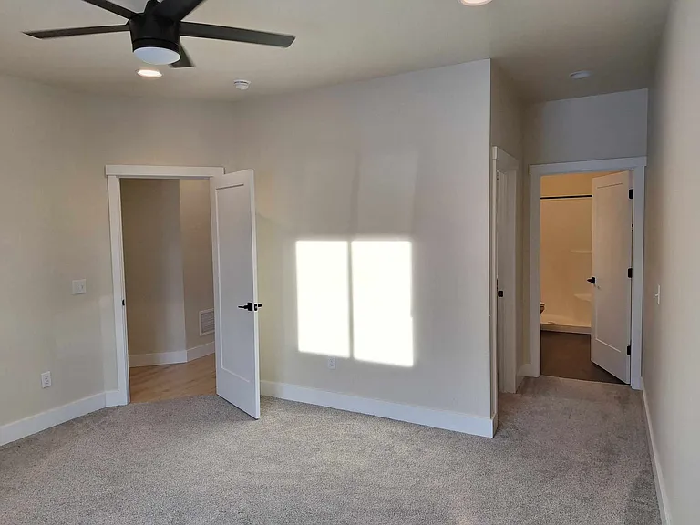 708 S Walnut St #2 — Photo 10