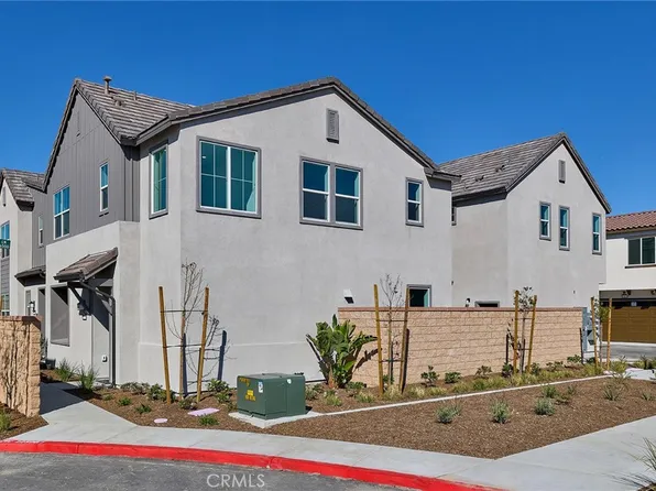 16573 Bottlebrush Ln #3, Fontana, CA 92336