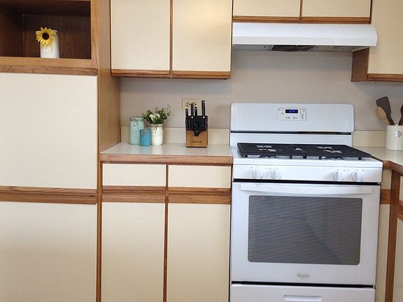 5th image of 16820 81st Ave APT 3N