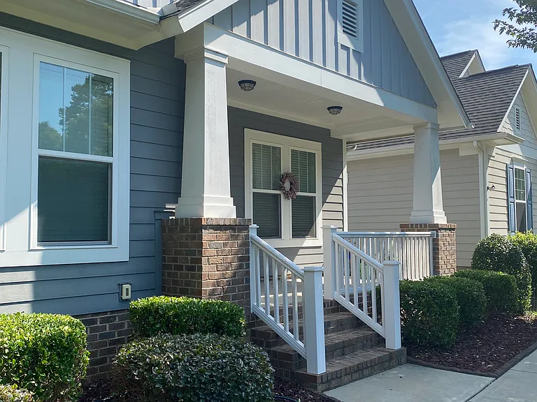 4221 Courtly Ln — Photo 3
