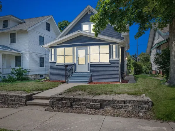 1818 Park Ave SE, Cedar Rapids, IA 52403