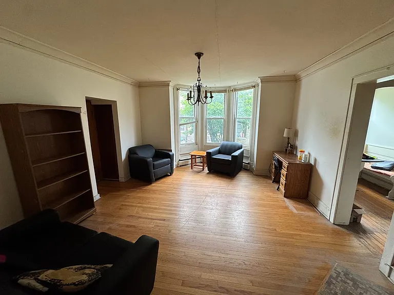 128 W Gilman St — Photo 31