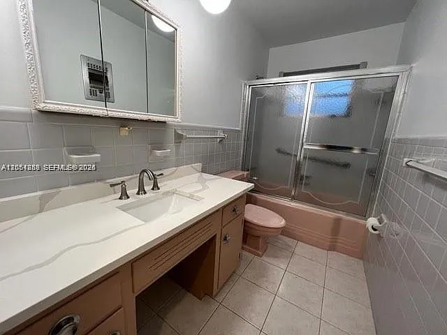 5637 Jefferson St — Photo 15