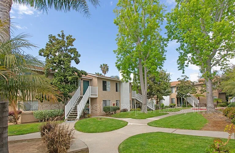 3539 Roosevelt St #E — Photo 17