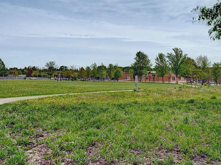 240 Stonybrook Dr — Photo 44