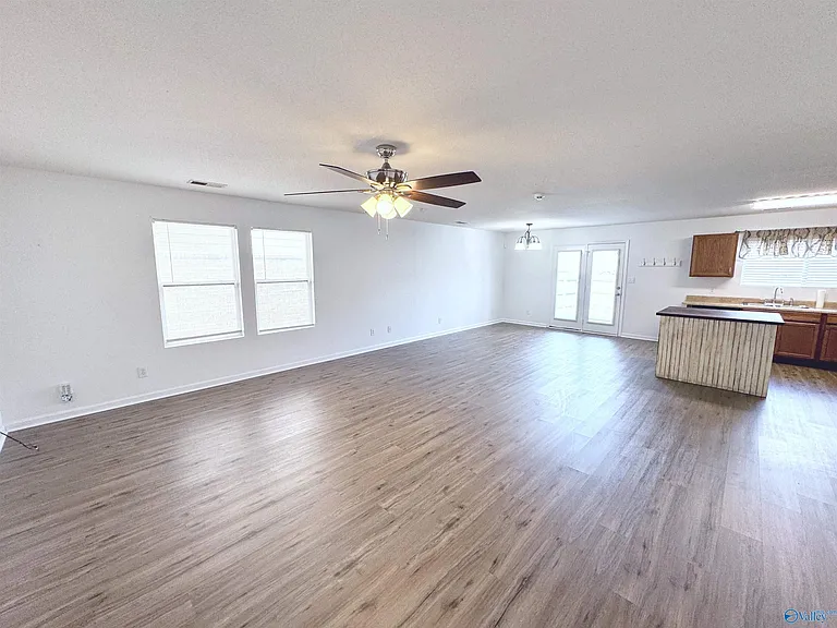 202 Sagebrook Dr — Photo 17
