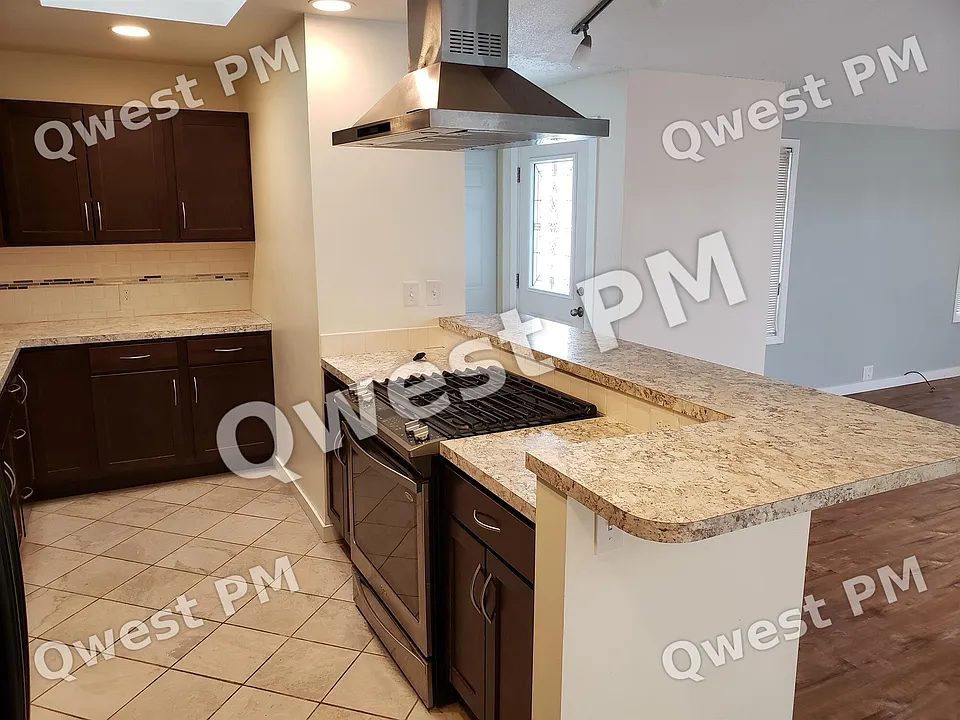 2501-2503 Edgewood Ave SE