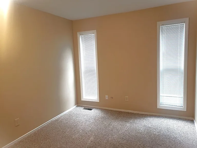 8316 SW Terwilliger Blvd — Photo 17