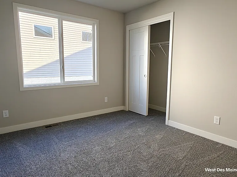 445 Napoli Ave — Photo 9