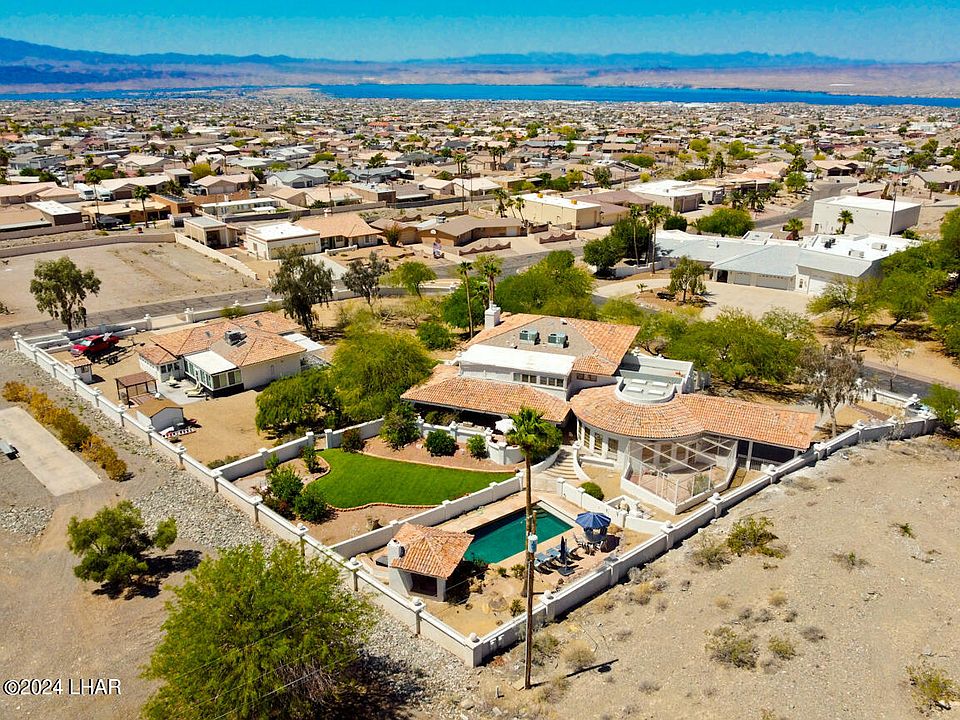 1st image of 3619 Desert Rose Ln