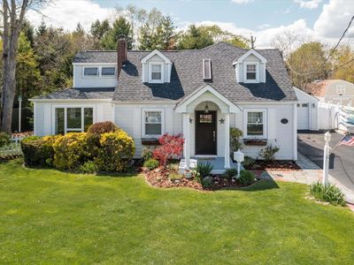 32 W Bay Drive, West Islip, NY, 11795