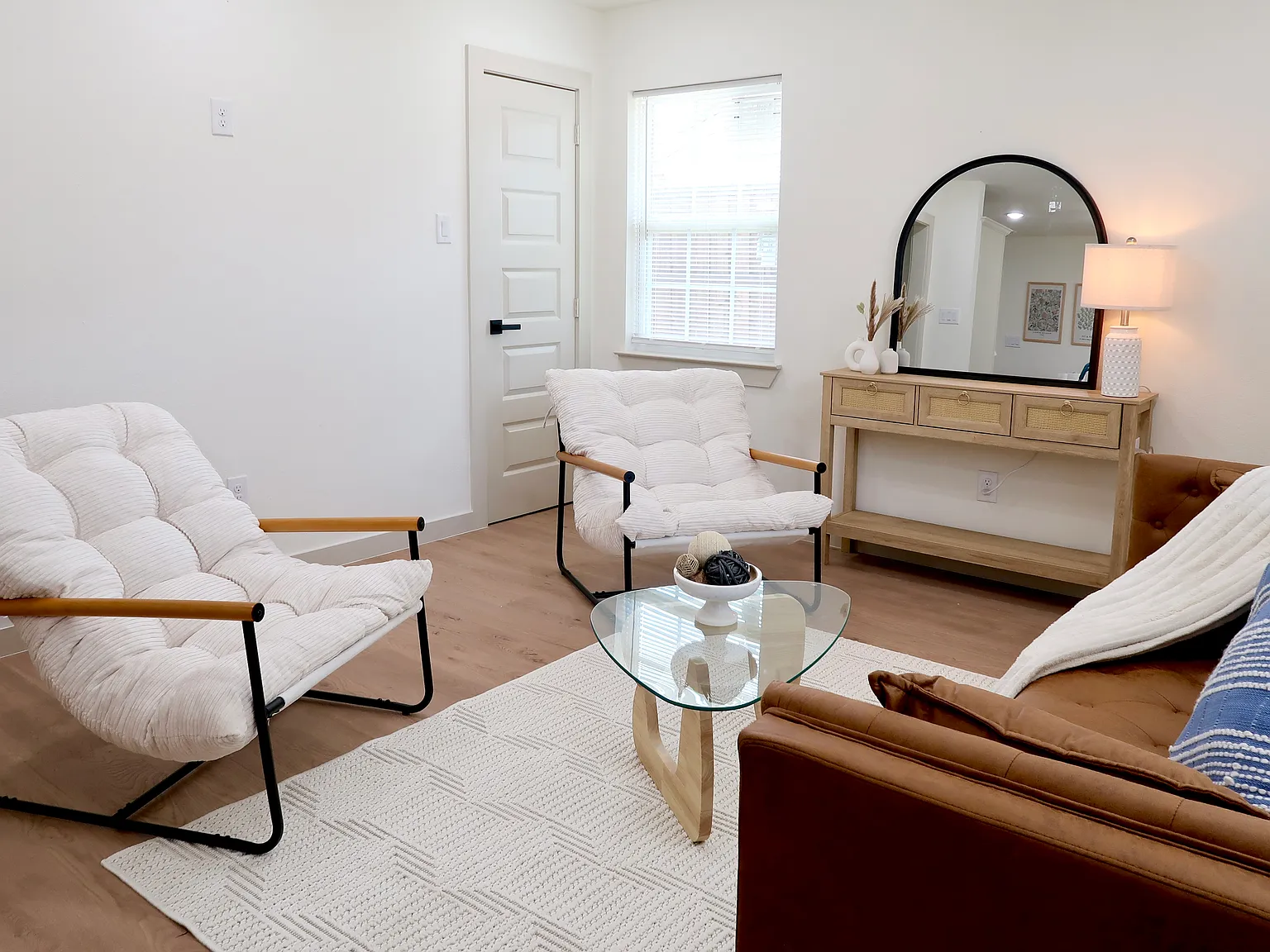 3 bed, $3,150 — Photo 3
